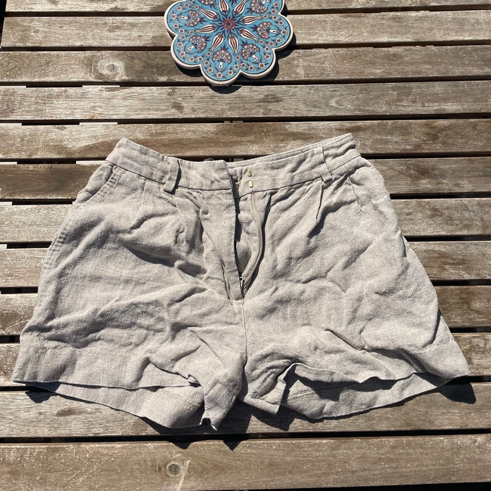 Michael Kors linen beige tan trouser shorts